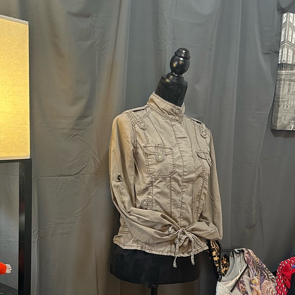 Women’s Jacket - Picture 8 of 8